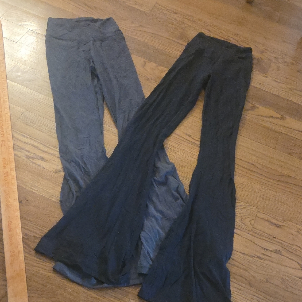 Offline By Aerie Flared Leggings Duo — Black and Gray